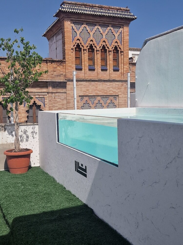 Фото Hotel y Apartamentos Doña Lola