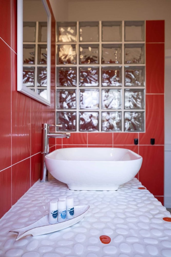Фото Nautika Suites