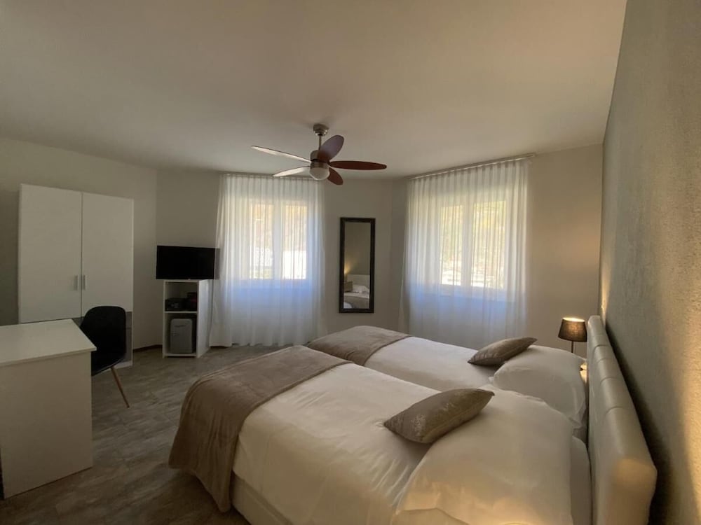 Фото Hotel Station