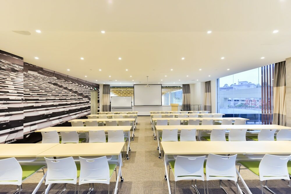 Фото Ibis Guangzhou Pazhou International Exhibition Center Hotel