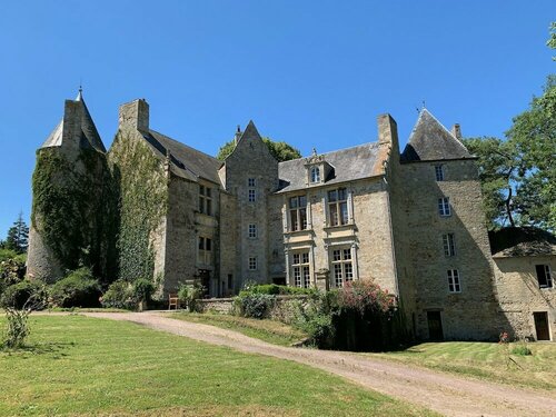 Гостиница Le Château de Bernesq в Байё