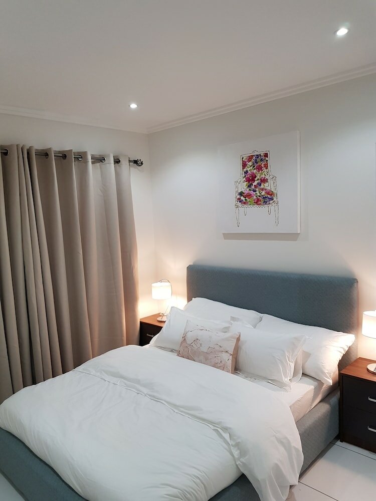 Фото Nova Luxury Suites Saratoga 112