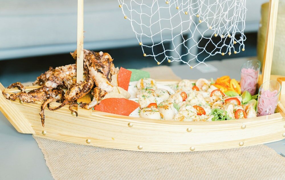 Фото Kimpton Surfcomber Hotel, an Ihg Hotel