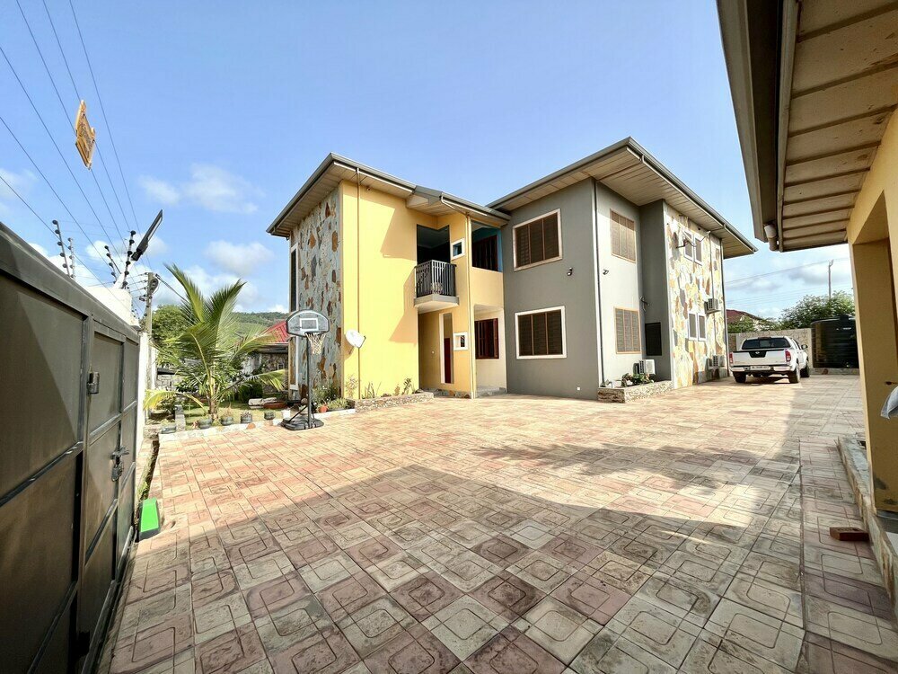 Hotel Hidden Gem In Oyibi New 2 Luxury Bedroom Apartment, Earth, photo