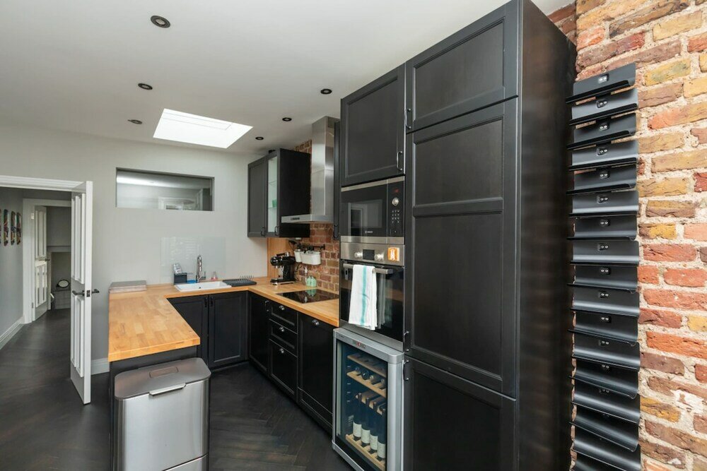 Фото Dazzling Top Floor 1bedroom Flat - Earl's Court!