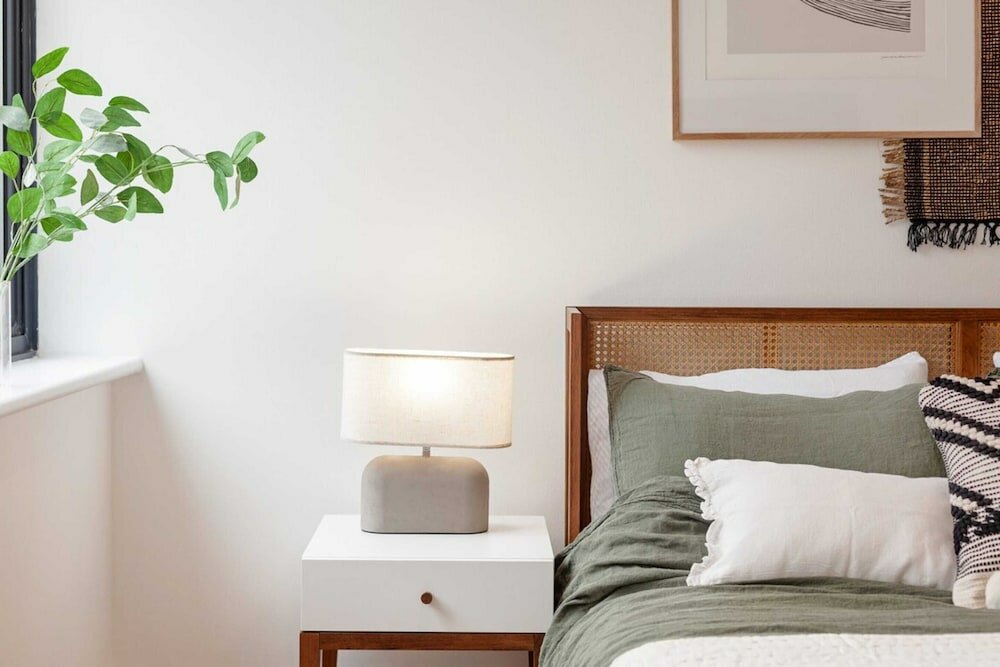 Фото Designer 2 Bedroom Apartment in Holborn