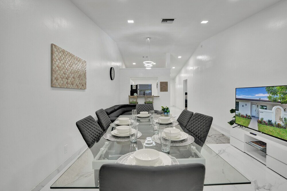 Фото The Lake House in Fort Lauderdale