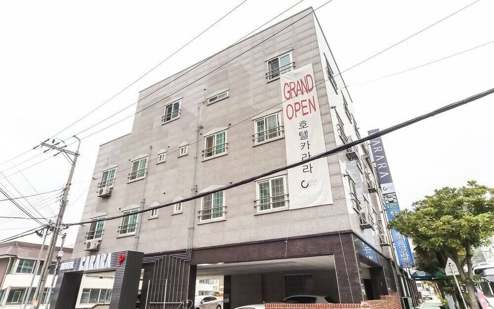 Фото Geojedo Jangseungpo Hotel Carara