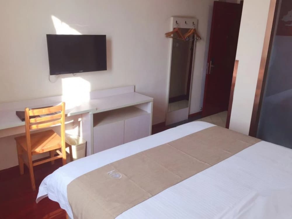 Фото GreenTree Inn Shanghai Songjiang District Sijing Town Sijing Metro Station Express Hotel