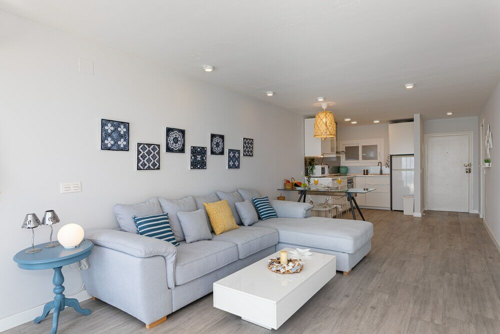 Фото Sea View Apartment 2 Min Walk From the Beach