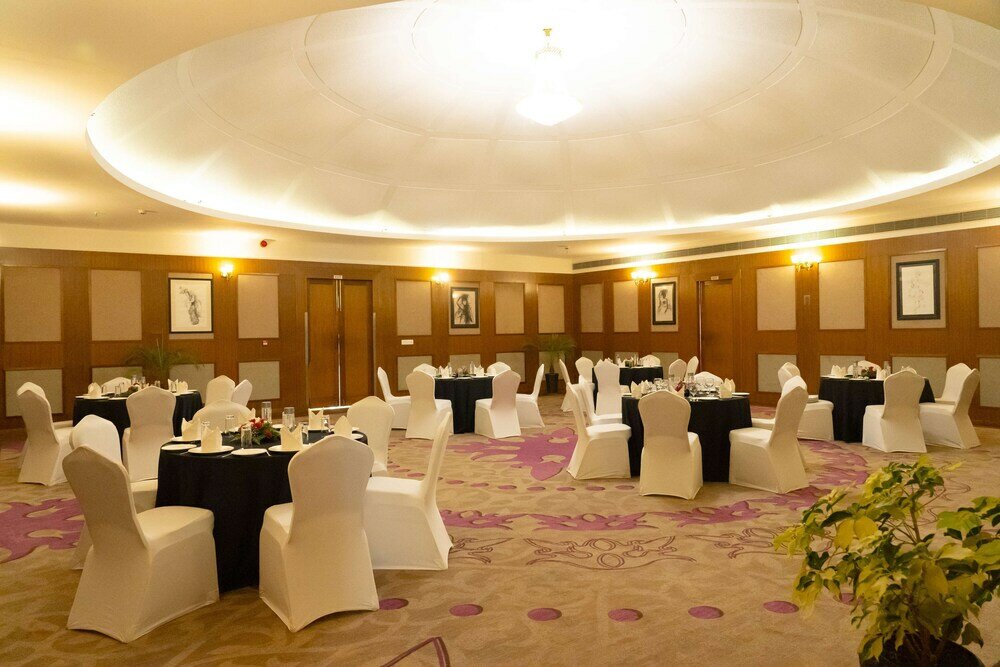 Фото Classic Grande Imphal - A Member of Radisson Individuals