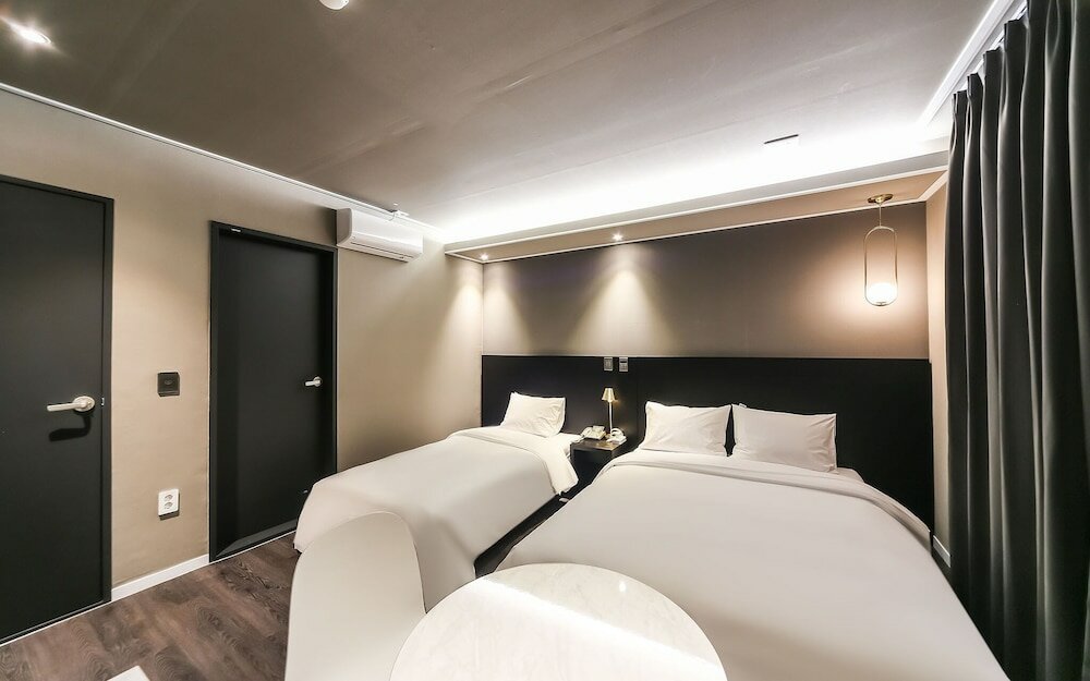 Фото Yeosu Hotel L Crane