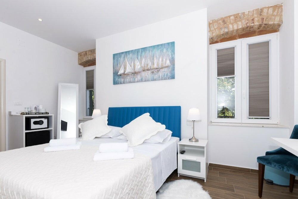 Фото Peruzovic Rooms & Apartments