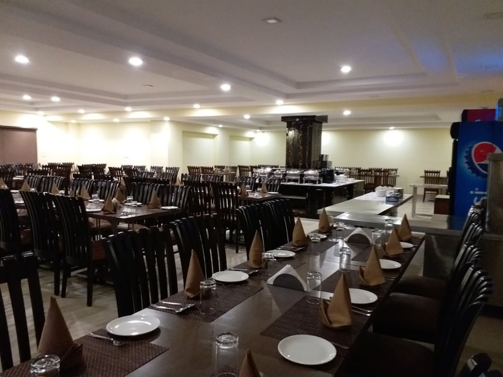 Фото The Sravasti Residency