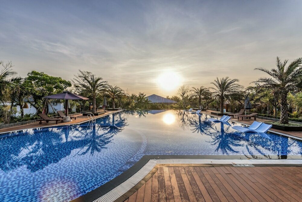 Hotel Hon Ba Lagi Beach Resort, Bình Thuận Province, photo