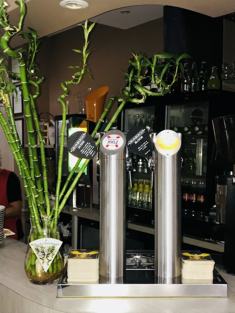 Фото Hotel Cecyl