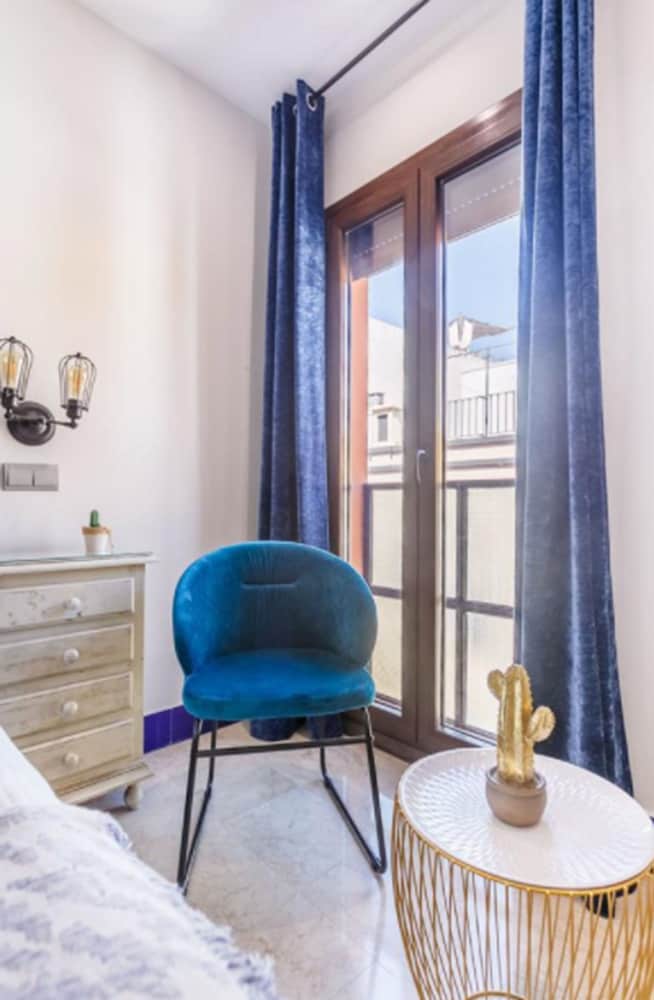 Фото Hotel Patio de la Alameda