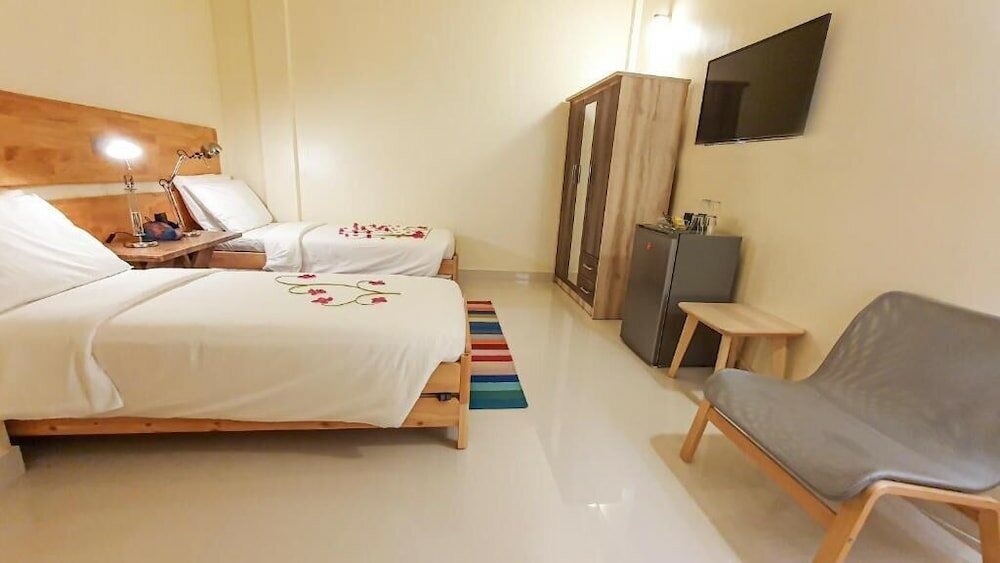 Фото One The Island