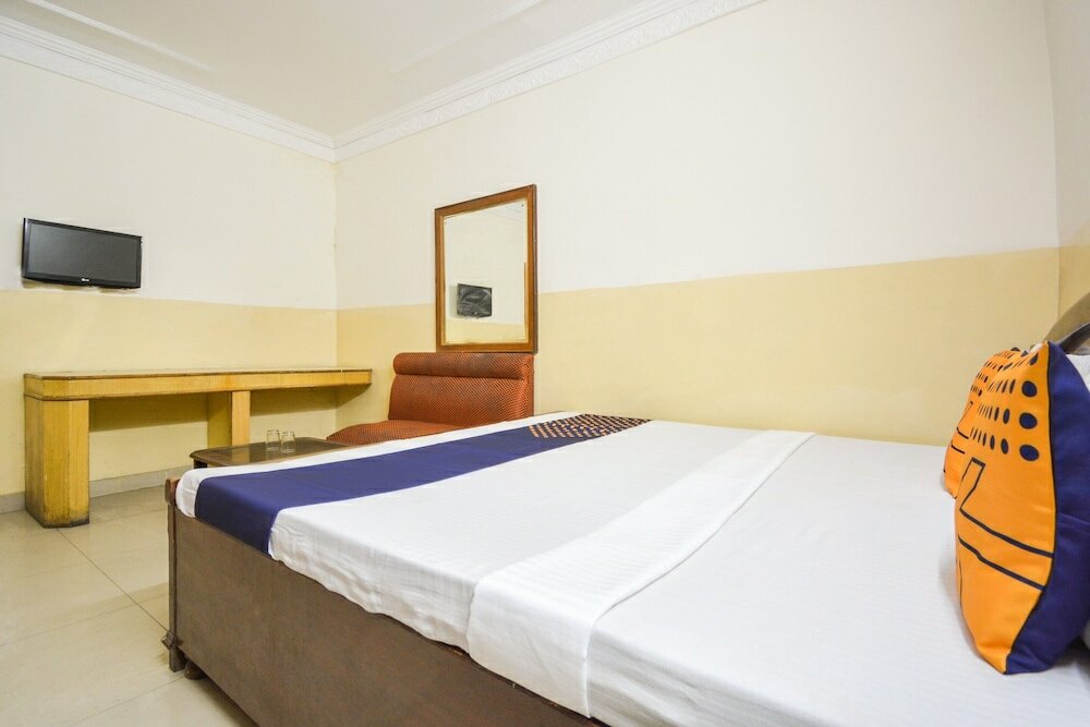 Фото Spot On 36686 Hotel Om Shanti Palace