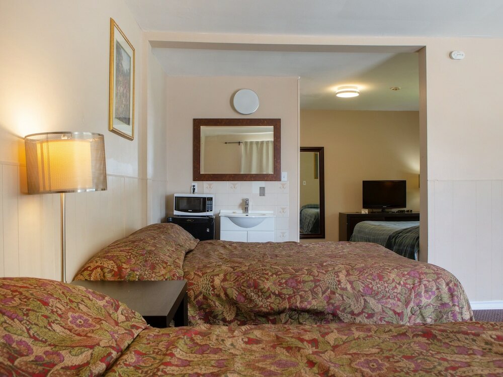 Фото Hotel Richmond Hill On North