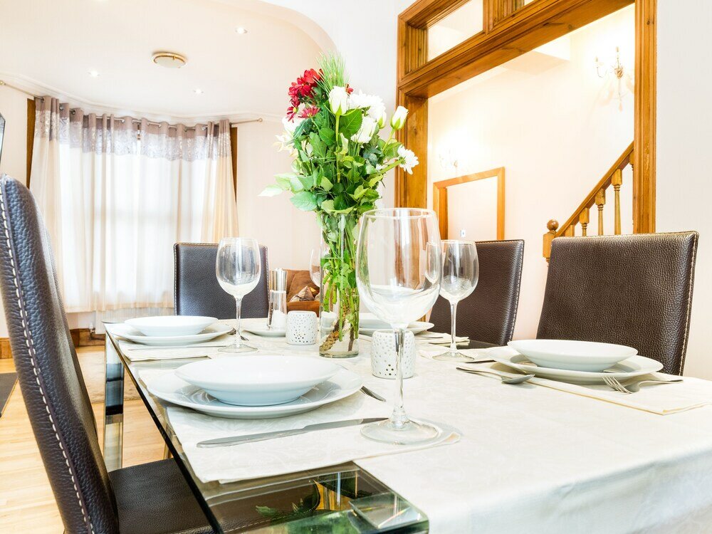 Фото Lt The Gate House