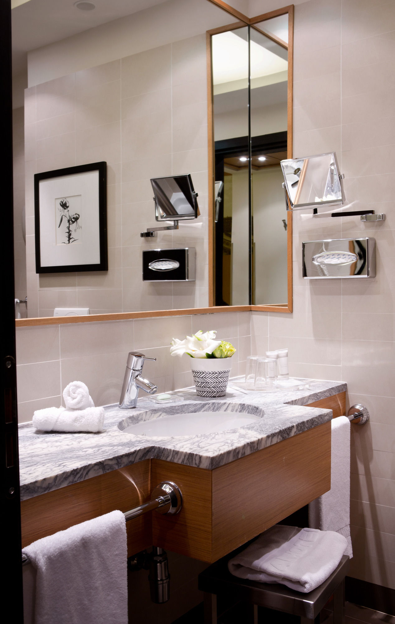 Фото Starhotels Tourist