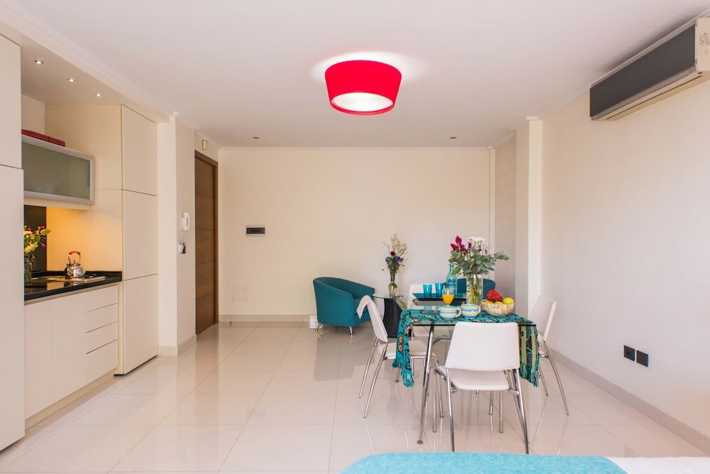 Фото Soho Luxury Suites