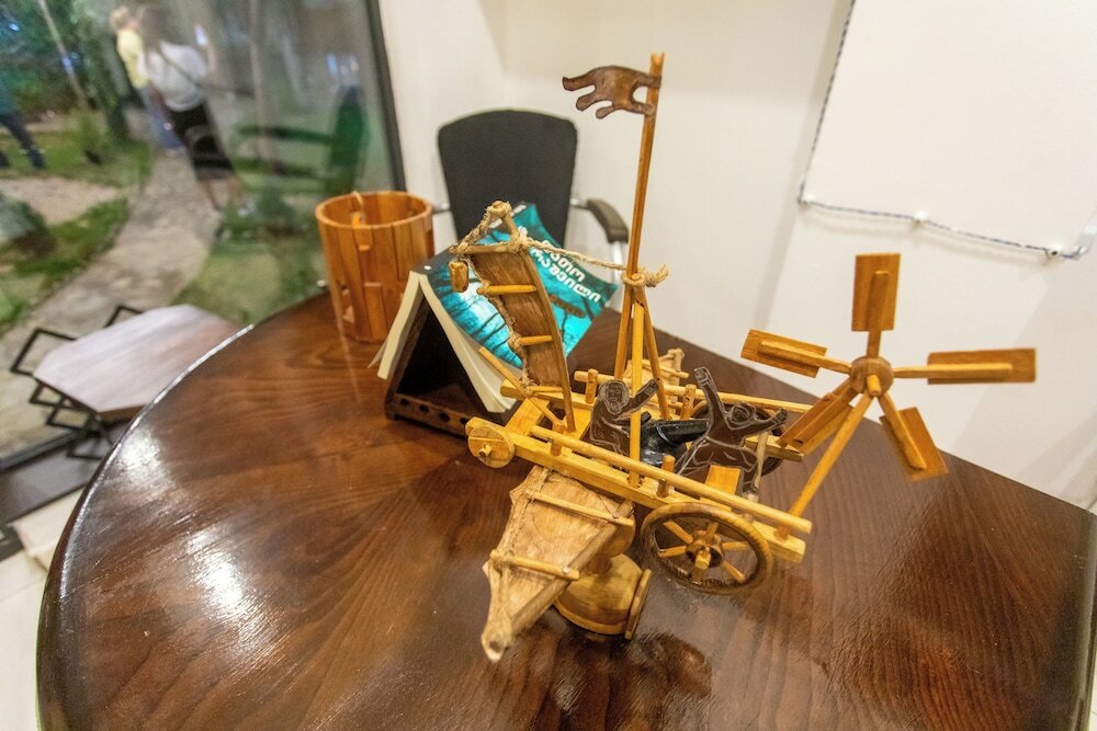 Фото Book Hotel • წიგნების სასტუმრო