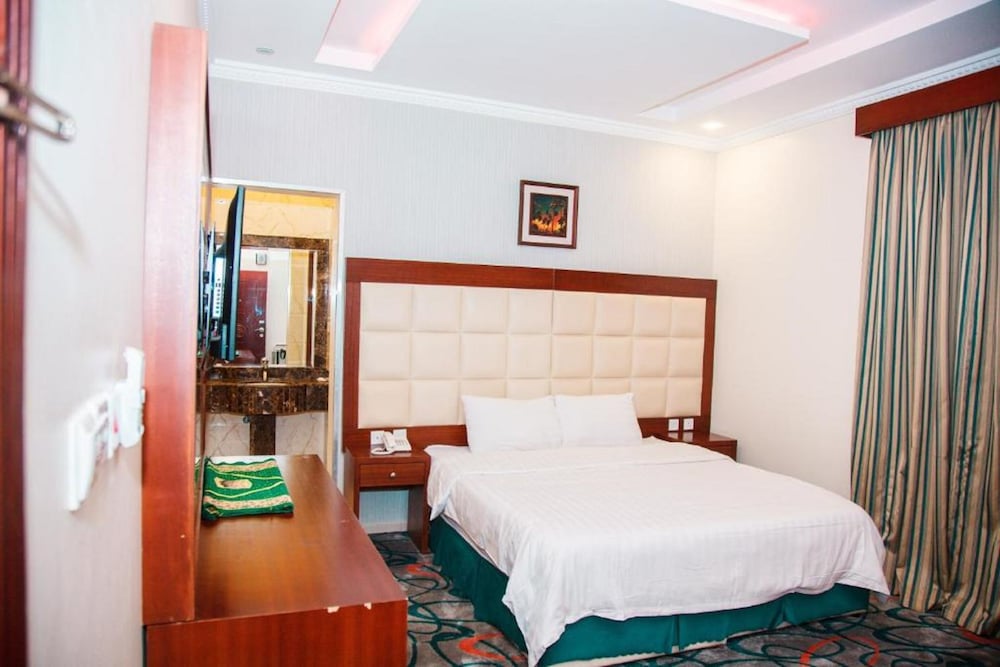 Фото Ajnihat Kanuz Hotel Suites