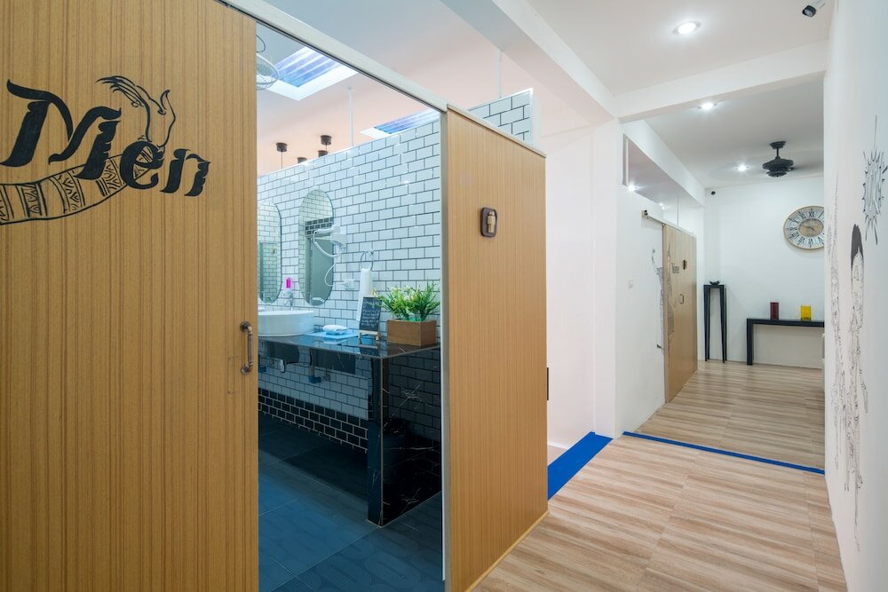 Фото Hanuman VIP Hostel