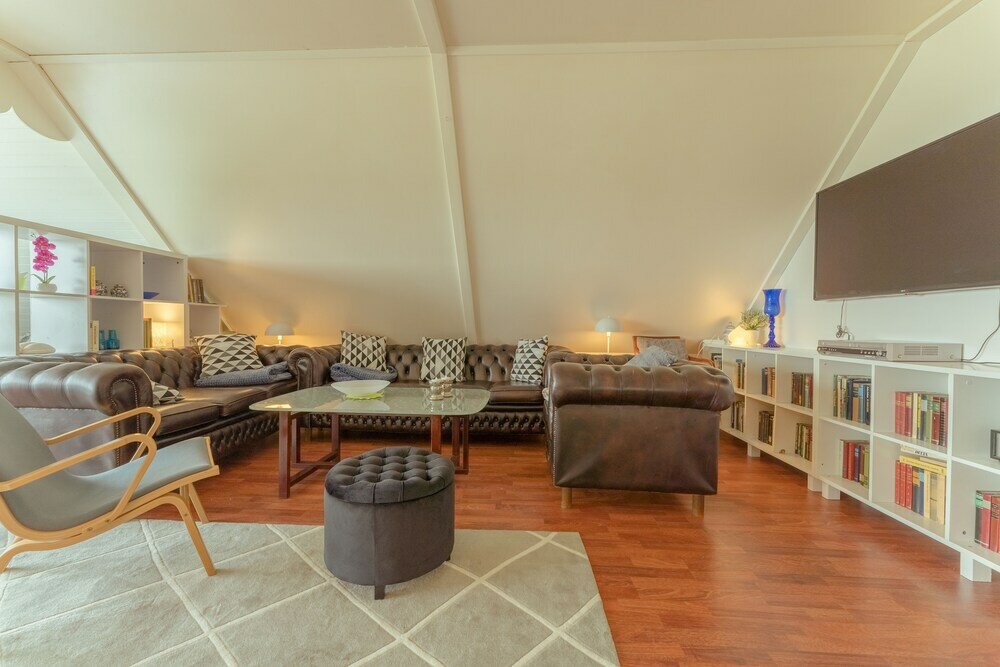 Фото Great 3 Br Loft Apt - Views-Free Parking