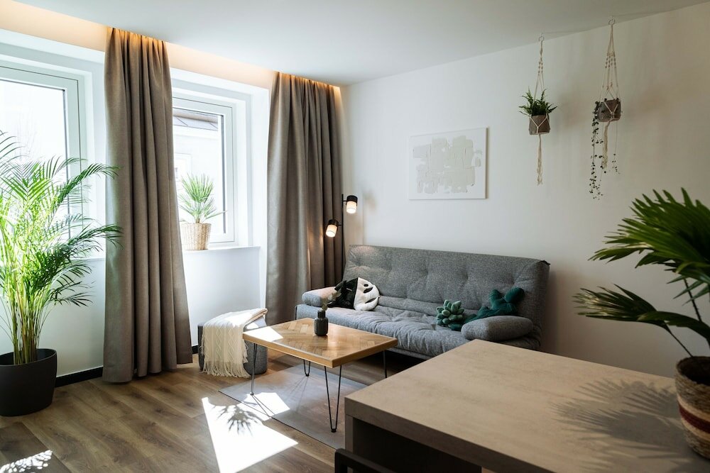 Фото Urban Jungle Apartments