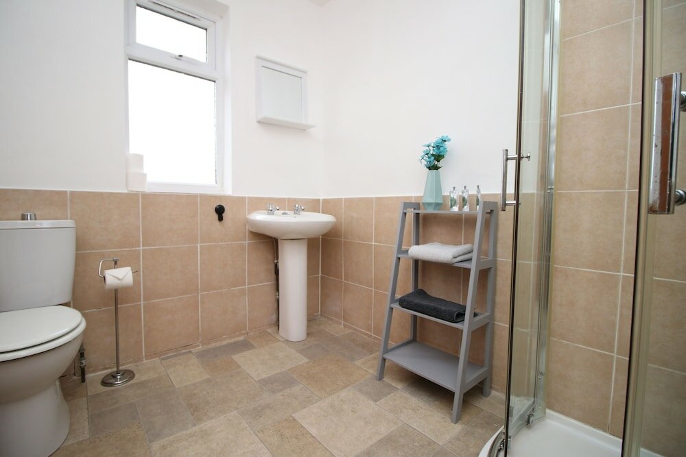 Фото Karah Suites - Church Road II