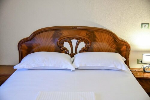 Гостиница Hotel Sofra в Гирокастре