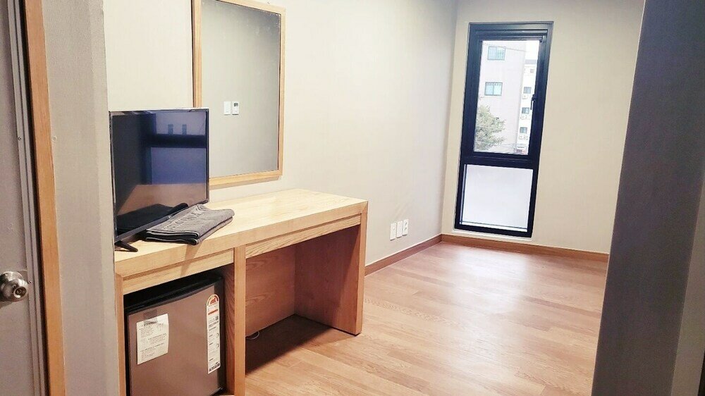 Фото J. Hill House