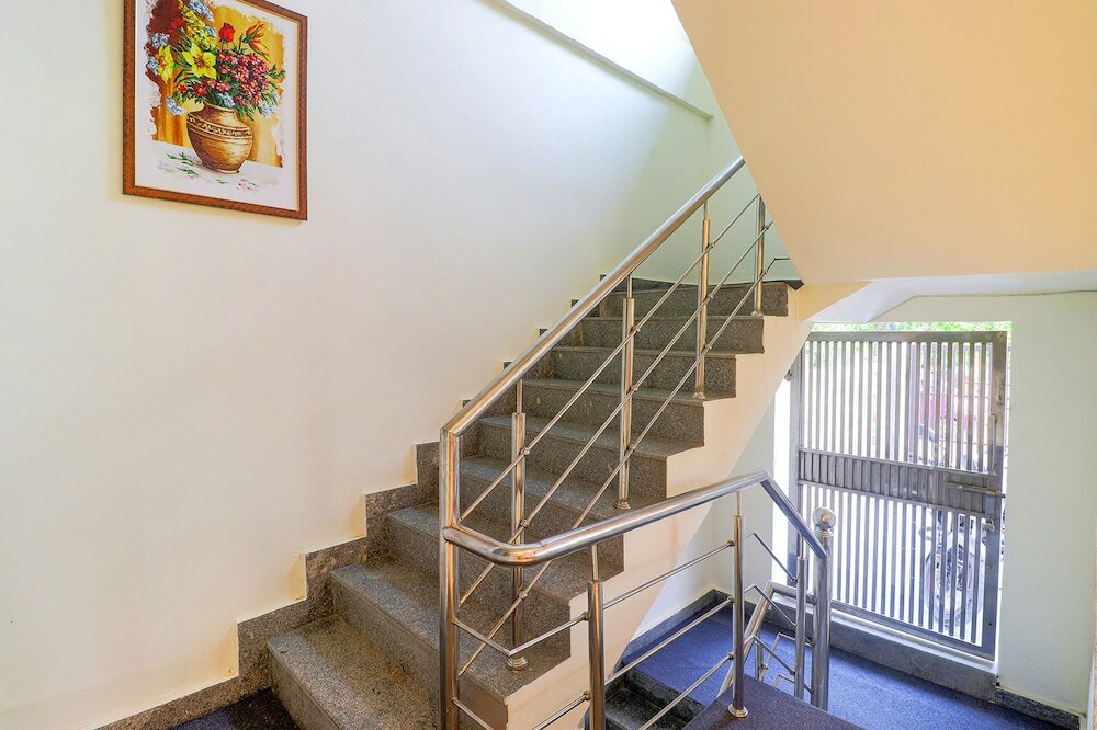 Фото Fabhotel The Premium Suits