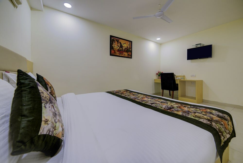 Фото Hotel D'Capitol Delhi Airport