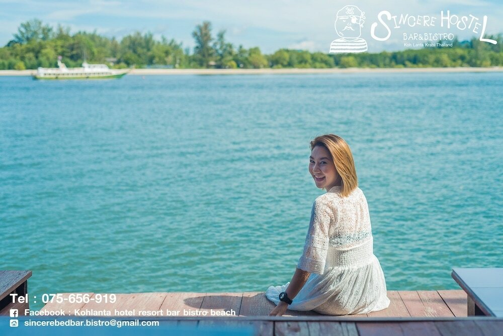 Фото Sincere Guest House & Restaurant - Hostel