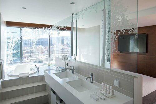 Гостиница Radisson Blu Iveria Hotel, Tbilisi City Centre в Грузии