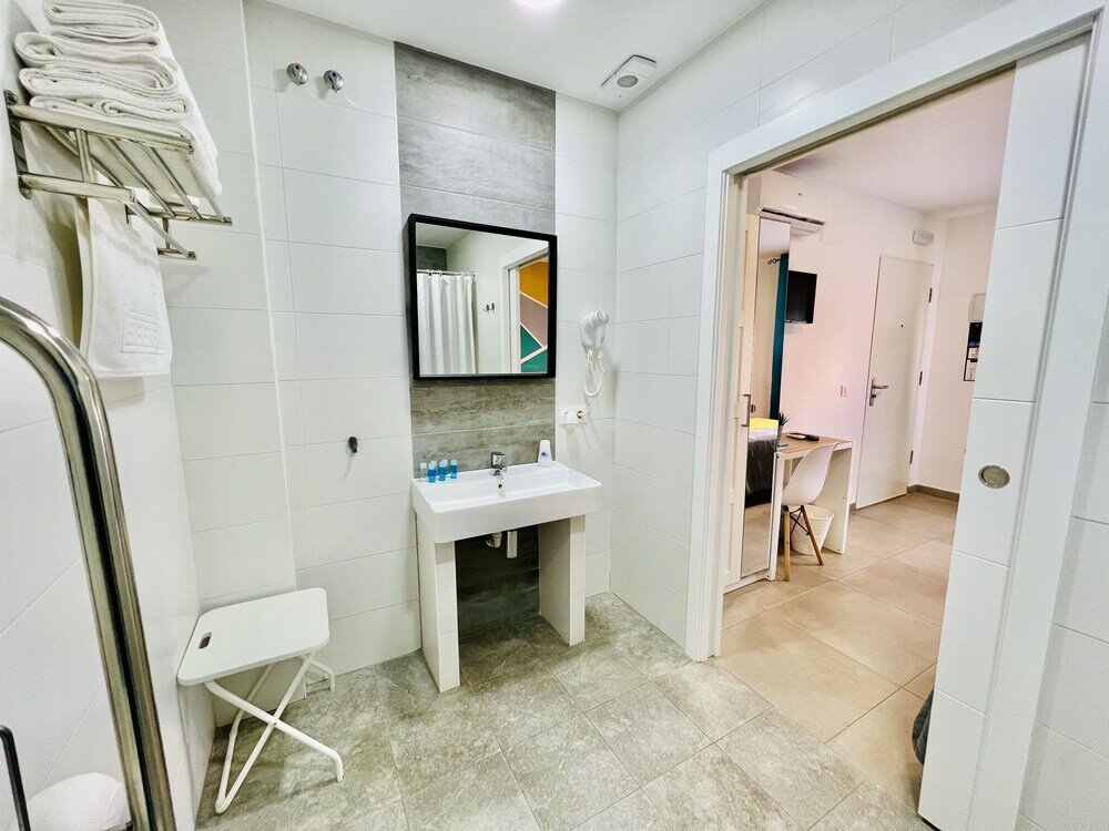 Фото Dori Rooms Hostal