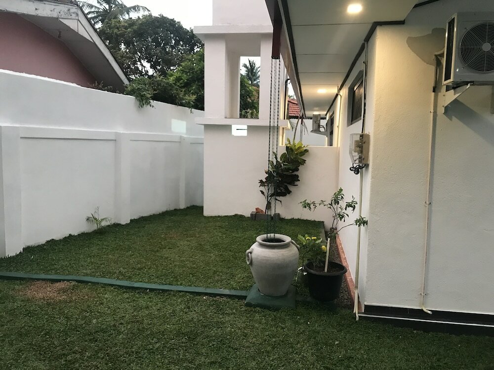 Фото Aiden Court