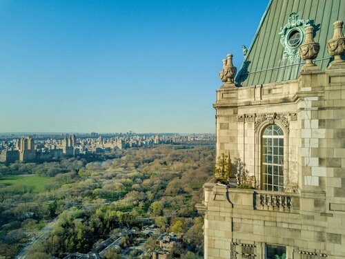 Гостиница The Pierre, A Taj Hotel, New York в Нью-Йорке