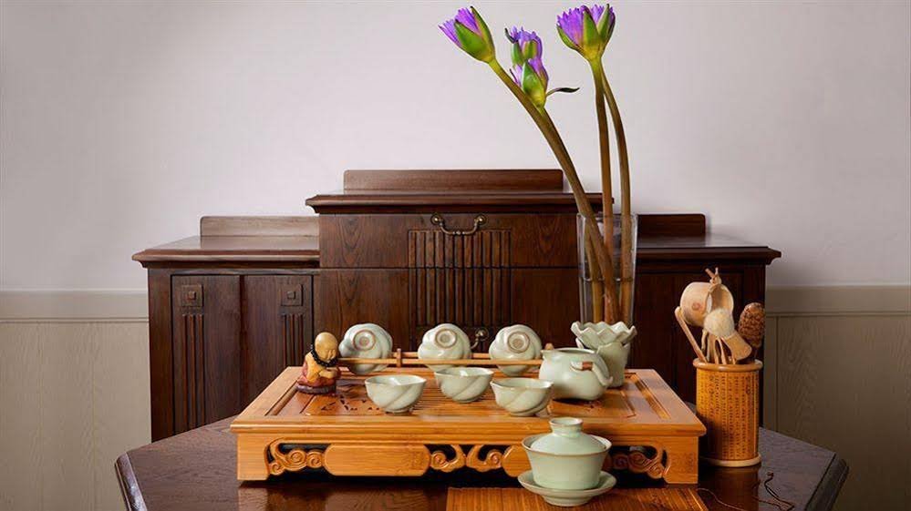 Фото Relais & Chateaux Chaptel Hangzhou Hotel