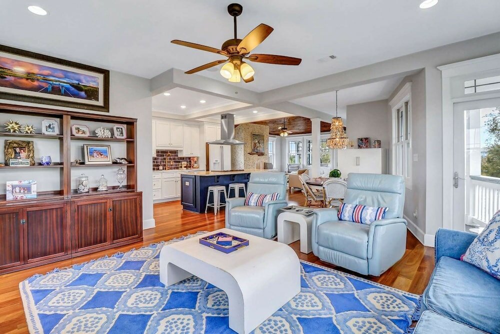 Фото Tybee Skies