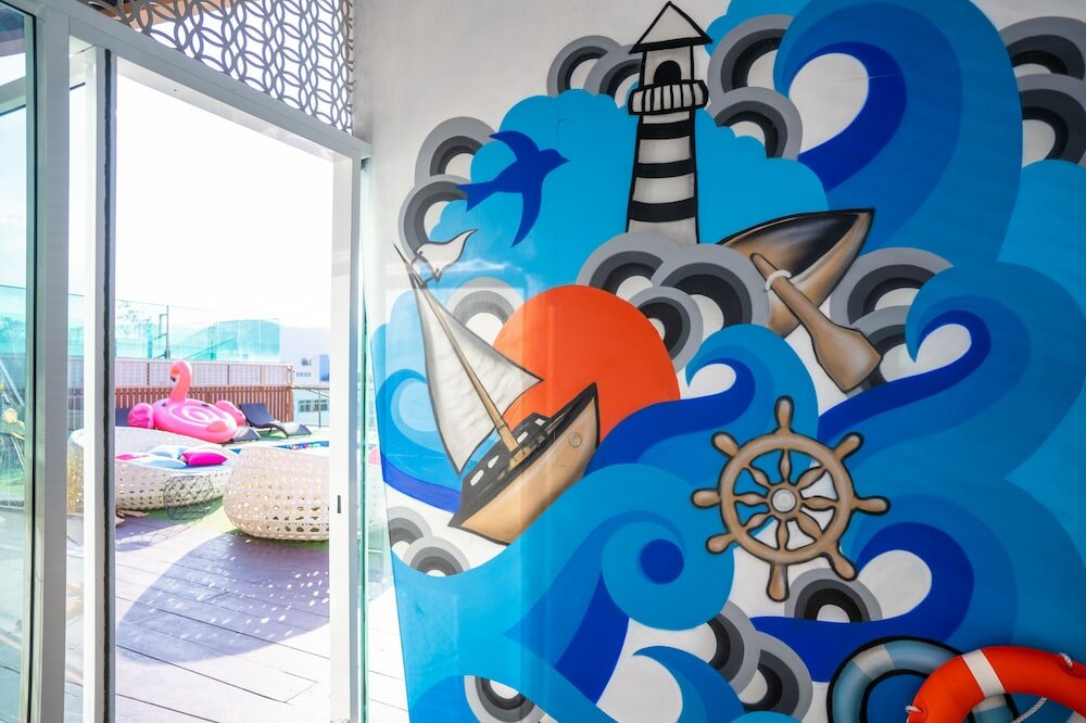 Фото Hotel DSure Patong