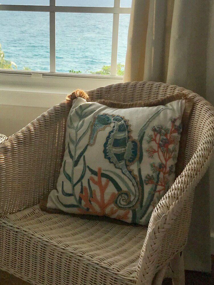 Фото Отель The Sunset Cove And Rainbow Room