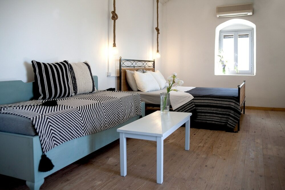 Фото Unique Hideaway with Serene Panoramic views