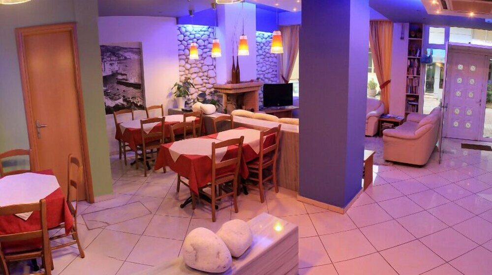 Фото Hotel Segas