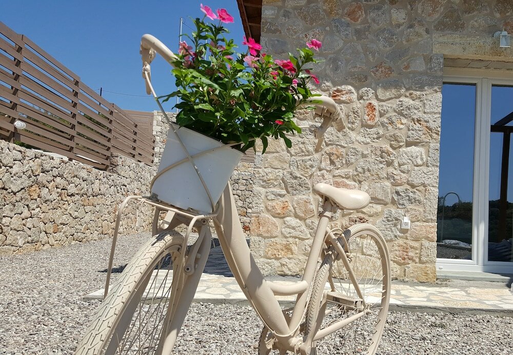 Фото Roggaki Ionian Villas