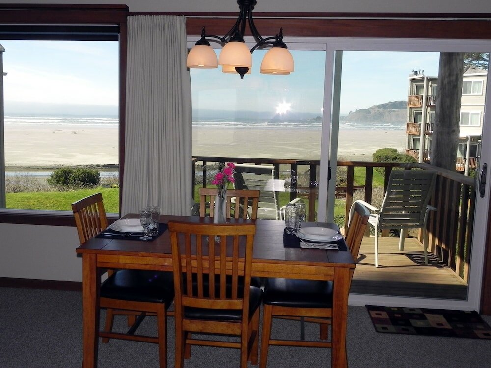 Фото Little Creek Cove Beachfront Resort